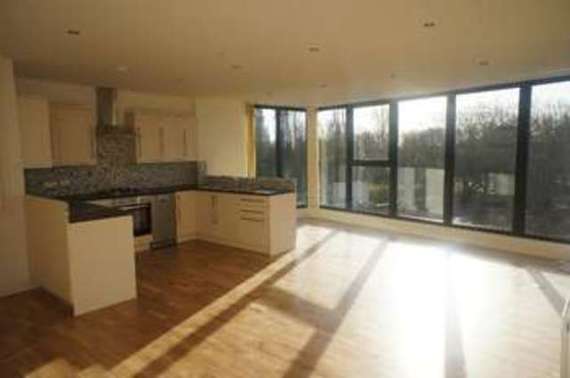 2 bedroom Flat to re...